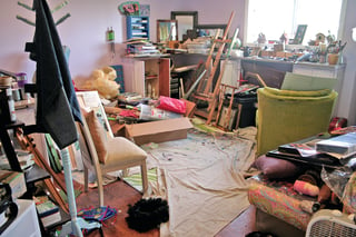Female Motivational Speakers on Clutter and Holding on to Things